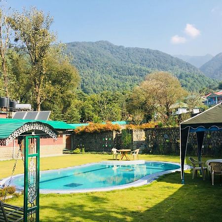 Tatva Bir Tents And Hotel Kangar エクステリア 写真