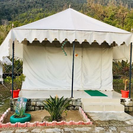 Tatva Bir Tents And Hotel Kangar エクステリア 写真
