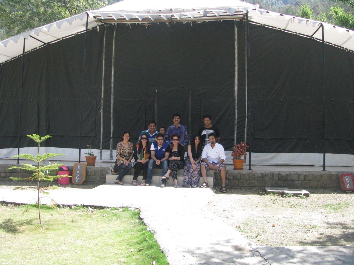 Tatva Bir Tents And Hotel Kangar エクステリア 写真