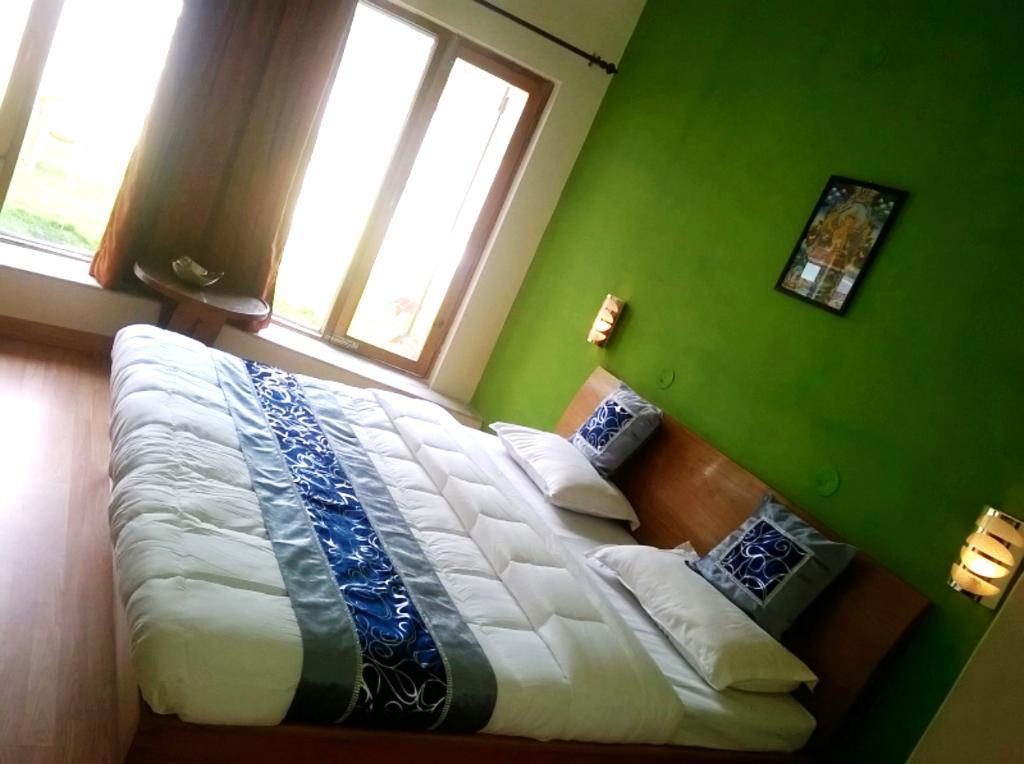 Tatva Bir Tents And Hotel Kangar エクステリア 写真
