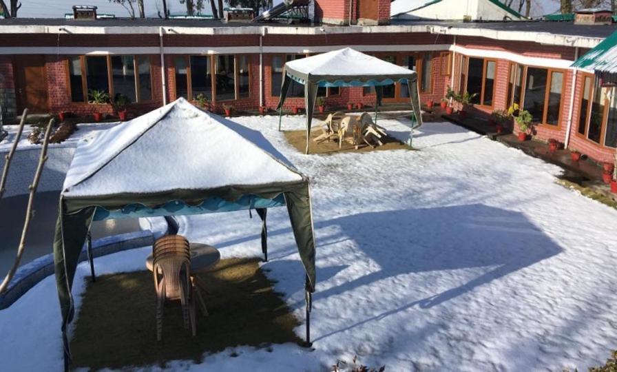 Tatva Bir Tents And Hotel Kangar エクステリア 写真